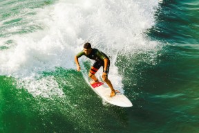 九游网页版官网-室内迷你高尔夫体验赛，趣味休闲新宠，迷你高尔夫球场设计