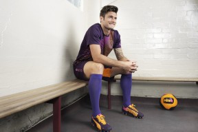 九游手游官网-意甲对决，比分4-2，场上关键数据：角球数占优，精彩表现球员助攻不断