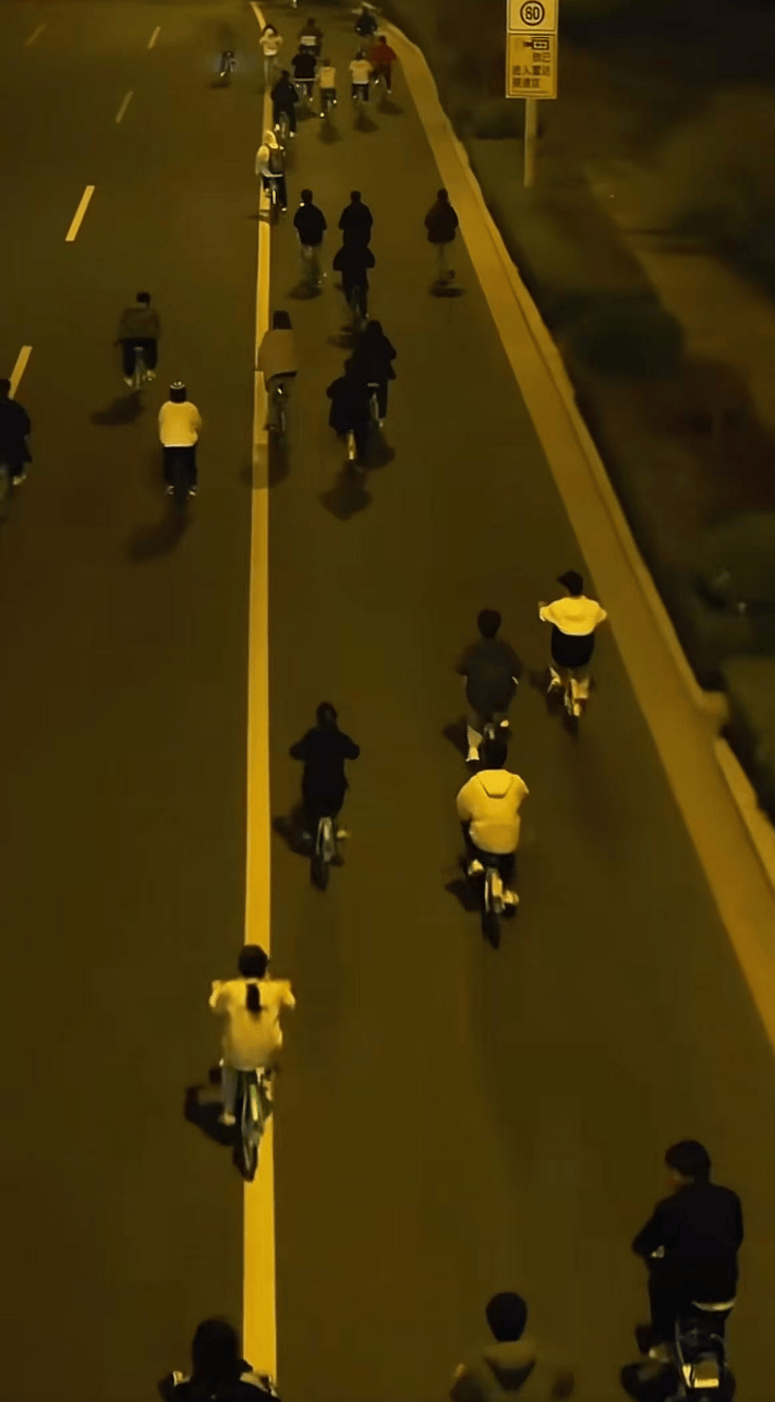 关于夜光自行车骑行赛,灯火辉煌中的运动盛会的信息 关于夜光自行车骑行赛,灯火辉煌中的运动盛会的信息